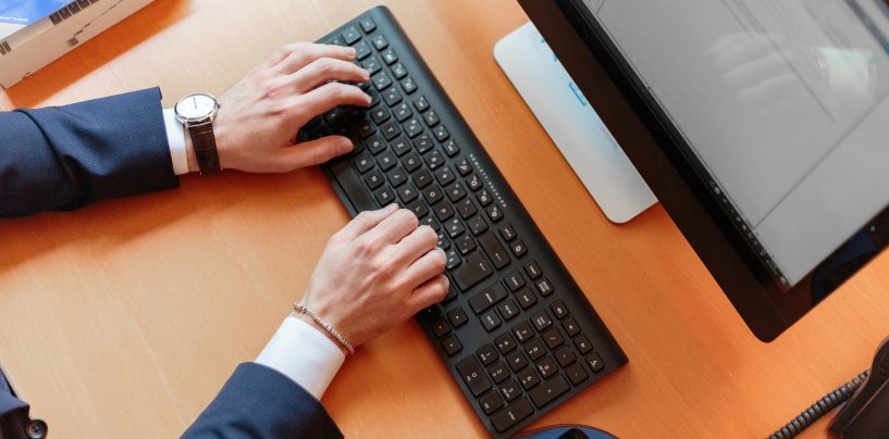 Why are Desktops Recommended over Laptops for Office?