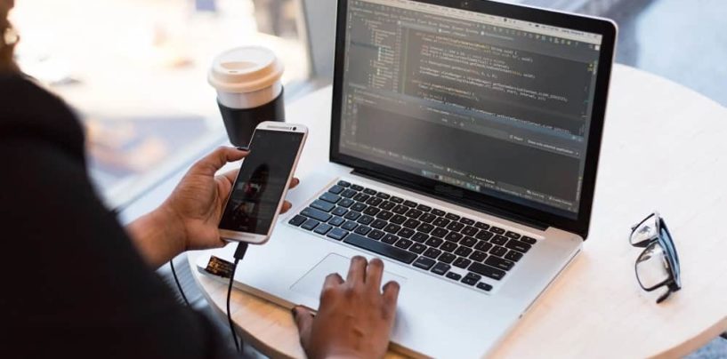 5 Essential Features in Professional Business Laptops for Remote Workers
